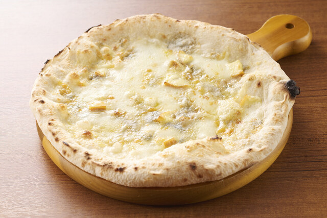 ピッツァ・クワトロフォルマッジ